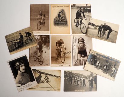 Cyclisme/Demi-fond. Douze cpa-photos avec...