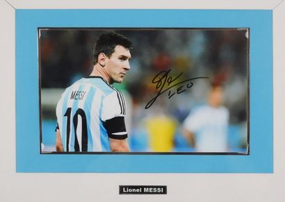 
Football/Lionel MESSI/ Photo couleur (14x23,5)...