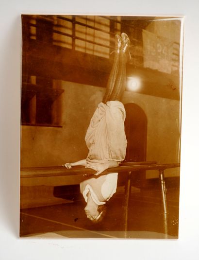 null Sport Féminin/Gymnastique. Photo de presse originale des années 1930 : la belle...