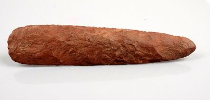 null Large adze in carved stone heavily retouched

Red sandstone 21 cm

North Africa...