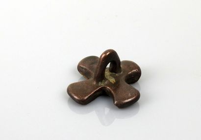 null Seal in the shape of a cross in hollow

Bronze 3.1 cm

Bactria End of the 3rd...