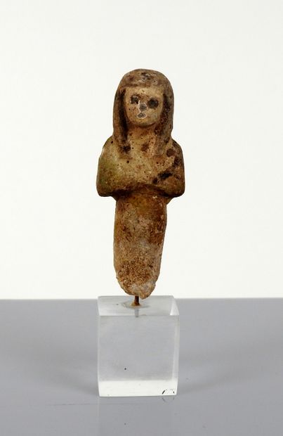null Oushebti carrying farming tools

Frit 8.5 cm old restoration at half height

Egypt...