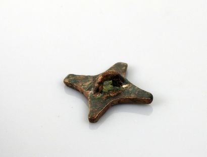null Diamond shaped seal in hollow

Bronze 3.3 cm

Bactria End of the 3rd millennium...