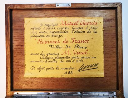 null PARIS 40's / Cigar box in rosewood, creation of Marcel Quercia, engraved bronze...