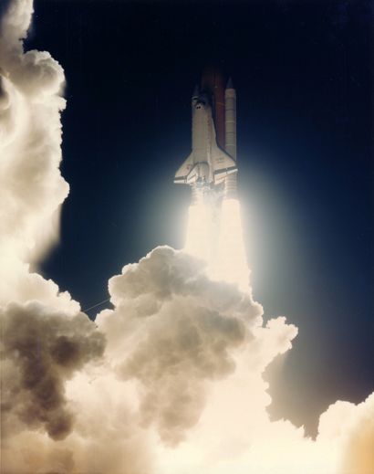 NASA Nasa. Décollage de la navette spatiale Atlantis (Mission STS-86) le 25 septembre...