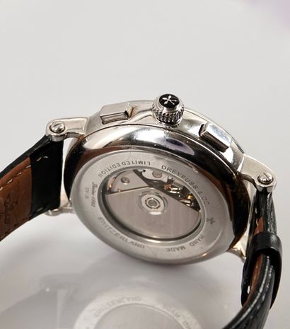 null 
"Dreyfus & Co 

Série 1925

Montre chronographe de ville en acier à mouvement...