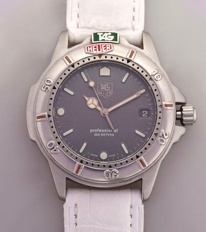 null 
"Tag Heuer

Professional

Sport watch in steel with quartz movement.

- Round...