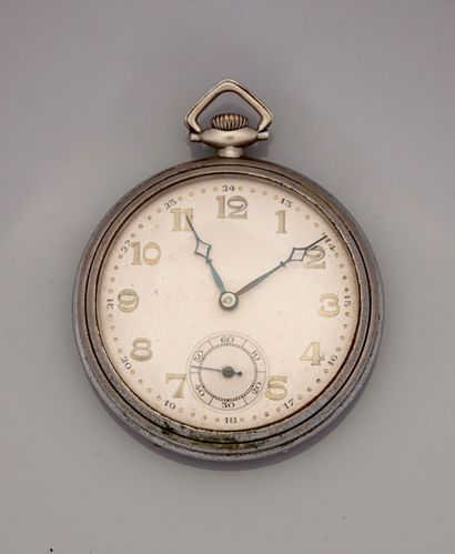 null Lot of two watches including a metal pocket watch with silver dial with Art...