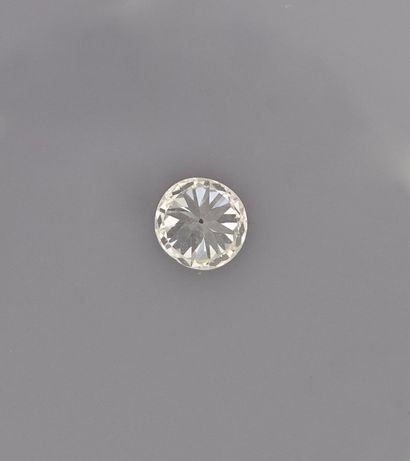 null 
Diamant taille ancienne sur papier pesant 2,49 carats, 750 MM, dans son pli...