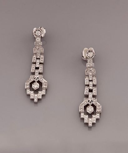 null Earrings in white gold, 750 MM, with geometric decoration covered with diamonds,...