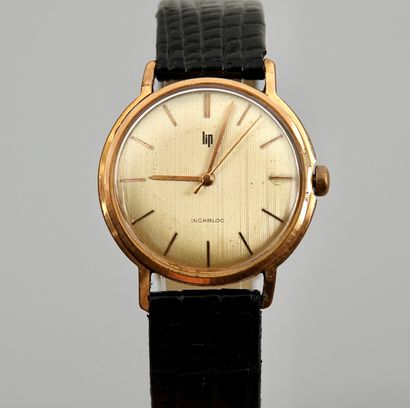 null "LIP Geneva

Gold-plated dress watch with mechanical movement.

- Gold-plated...