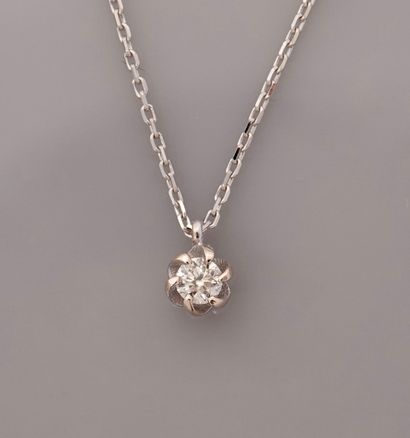 null Chain and pendant in white gold, 750 MM, setting a diamond 0.12 carat, adjustable...