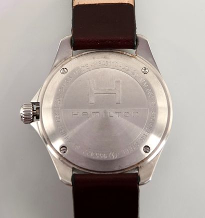null 
"Hamilton

Khaki GT day date

Sport watch in steel with quartz movement.

-...