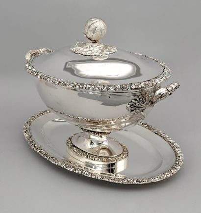 GARNIER, Oval tureen on foot and its oval...