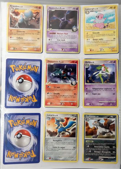 null POKEMON
Collection de cartes pokémon en deux albums, dt Dracaufeu Merveilles...