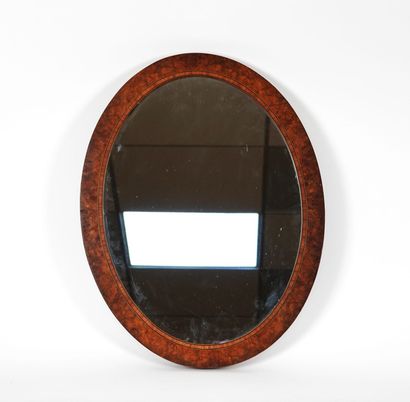 null Miroir oval en loupe de thuya
60,5 x 47 cm