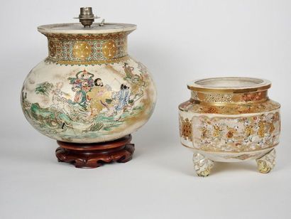 null SATSUMA
Set including a tripod enamelled porcelain pot holder decorated with...