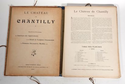 null 1 lot de 2 vol. : "Le Château de Chantilly", "La Chapelle royale de Versail...
