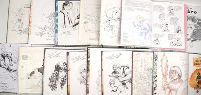 DEDICACES
Ensemble de 17 volumes avec dessins...