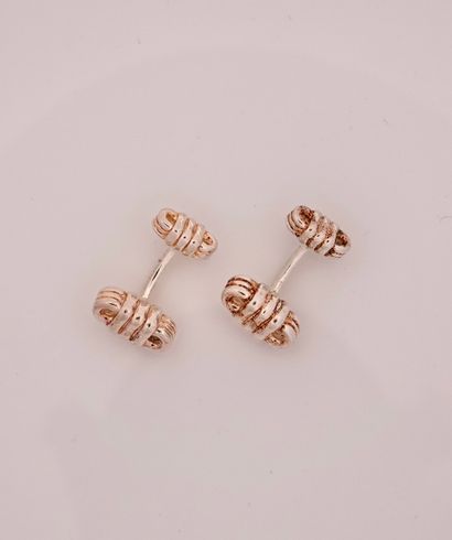 null Pair of cufflinks drawing superimposed threads and laced in 925 silver, signed...