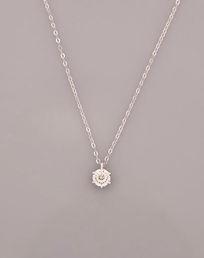 Necklace in white gold, 750 MM, centered...