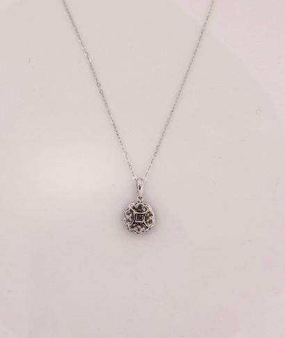 null Necklace in white gold, 750 MM, centered on a rosette covered with diamonds...