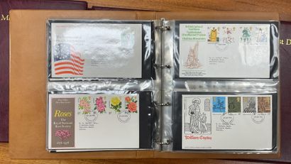 null Great Britain: Important set of FDC from the 1960s. B.
5 albums
O