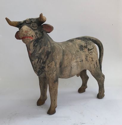 null Bull-tiger 
Polychrome painted plaster, handmade 
H : 30 cm 