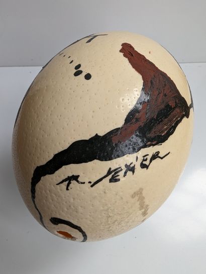 null Richard TEXIER (1955) 
Decorated ostrich egg 
Acrylic 
Signed 
Presented on...