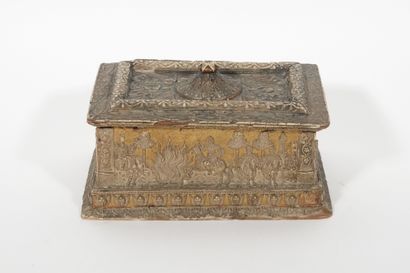null Box decorated with allegorical scenes
Gilded painted wood in imitation of bone
Circa...