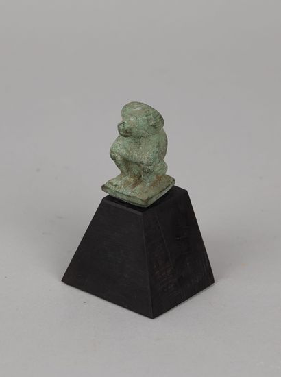 null God Baboon hamadryas male symbol of the scribes 
Bronze
H. 4 cm; 8 cm with base
Low...