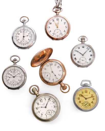 A lot of 7 pocket watches including two chronographs...