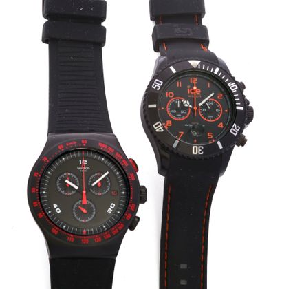 null A set of plastic swatch watches, with automatic (type 51) or quartz movements....