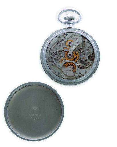 HAMILTON Chronograph
Metal pocket military chronograph watch with mechanical movement...