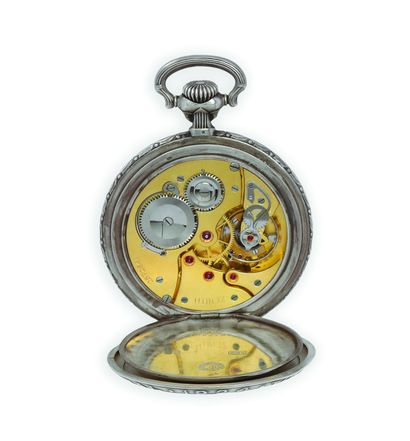ZENITH Concours du tir fédéral de 1924, by Huguenin Frères
Commemorative watch in...