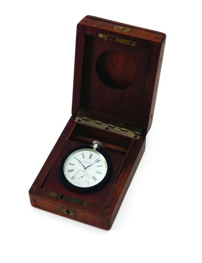 ULYSSE NARDIN Chronometer N°11.559 for the Argentine Navy
800 thousandths silver...