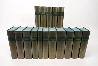 null PLEÏADE - Réunion de 16 volumes in-12 reliure cuir souple éditeur (sans jaquette...
