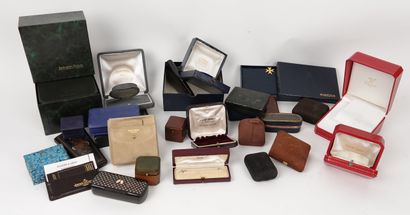 null Handle of cases and boxes including Hermes, Cartier, Patek Philippe, Audemars...