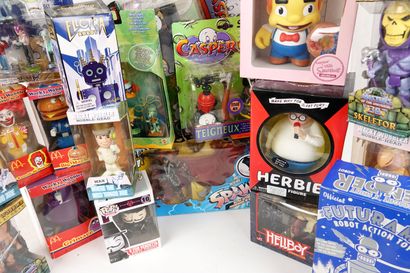 null US
Set of US boxed toys on series such as Casper, Musclor, Futurama, Herbie,...