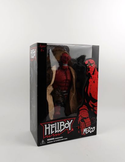 null HELLBOY
Boxed figurine published by Mezco