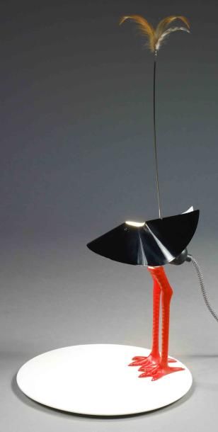 Ingo MAURER (né en 1932) Lampe à poser modèle «BIbibibi»en métal, porcelaine et plastique,...