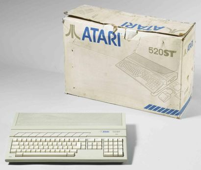 null ATAR520 ST 1985 Un des premiers ordinateurs de jeux. Dans sa boîte d'origin...