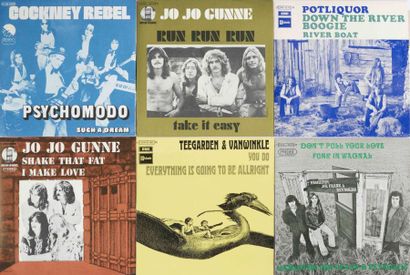null Collection Vinyles 45 Tours SP de Pochettes Françaises de Pop Rock NM Vinyl...