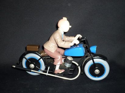HERGÉ Tintin à la moto bleue édité par Aroutcheff Pastille Aroutcheff sous la moto,...