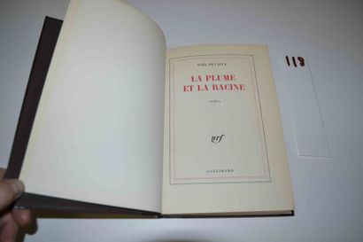 null DEVAULX (Noël) 

La plume et la racine. 1 vol. in-8 relié _ maroquin (Lobstein-Laurenchet)...