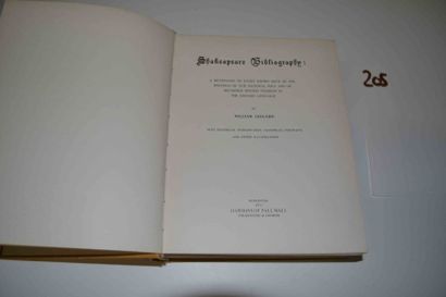 null JAGGARD (William) 

Shakespeare Bibliography. 1 vol. in-4 relié toile Folkestone...
