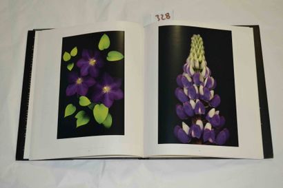 null Harold FEINSTEIN

One hundred Flowers, 1 vol relié, éditions Bulfinch press...
