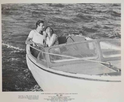 null DR NO

James Bond ( Sean Connery) sur le Riva

Tirage argentique d'époque

20,5...