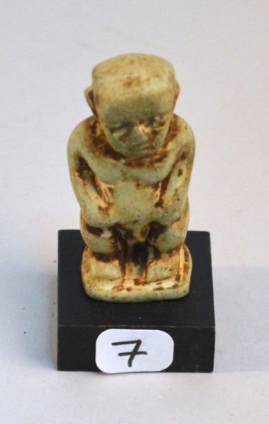 EGYPTE Grande amulette.Dieu Nain Ptath pathèque.Fritte Epoque ptolémaique 332-33...