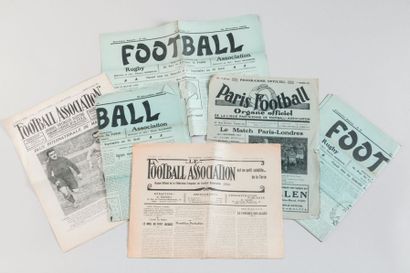 null 1908-1923. Six journaux rares: a) 3 ex du «Football» bleu de Barnoll et Pierre...
